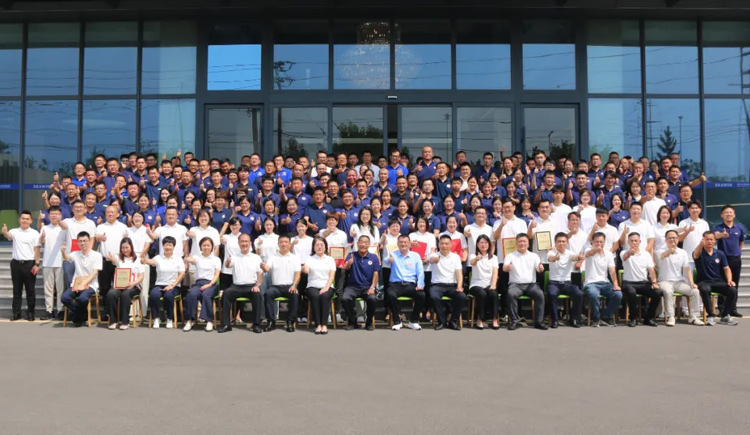 新芯因海 大有未來——青島海大生物集團成立二十五周年表彰大會隆重舉行